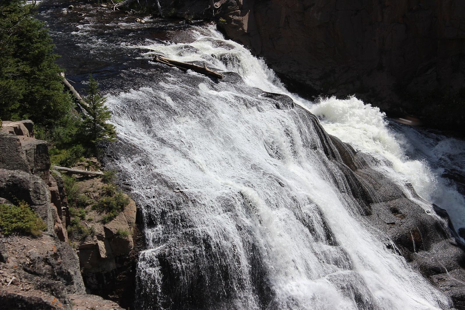 Yellowstone Waterfalls: Every Named Fall, With Heights, Access and 2026 Closures